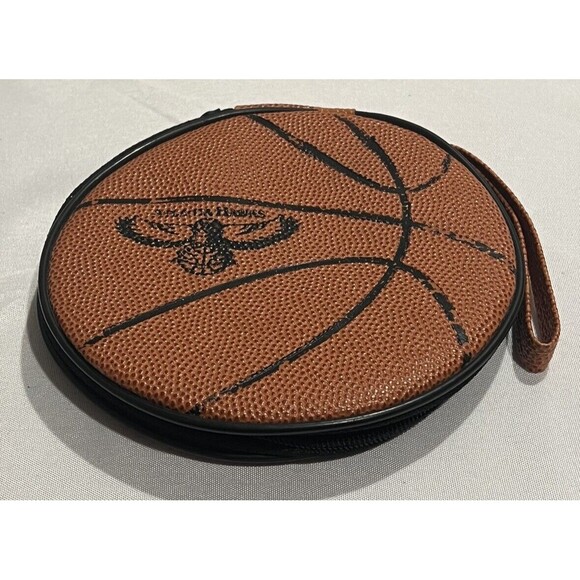 Atlanta Hawks Basketball CD DVD Binder Case Holder Wallet Vintage Holds 12 Discs - Picture 1 of 2